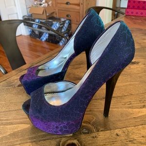 different color heels